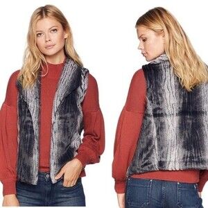 Tribal Gray Faux Fur Open Front Vest. Size Large